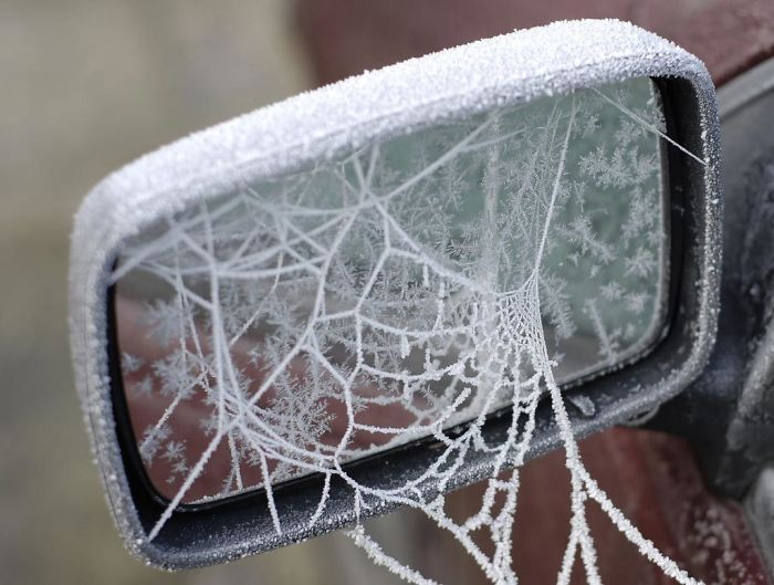 ice-spiderweb